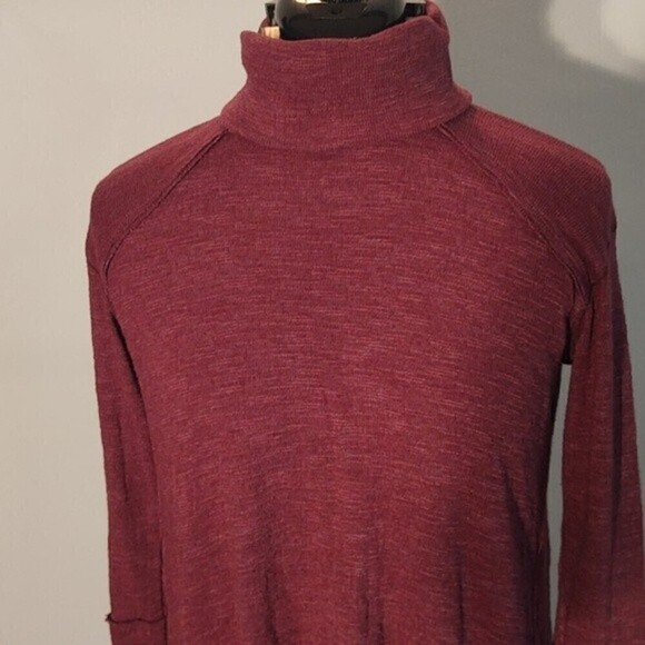 We the Free Split Back Turtleneck Sz S - Picture 2 of 8